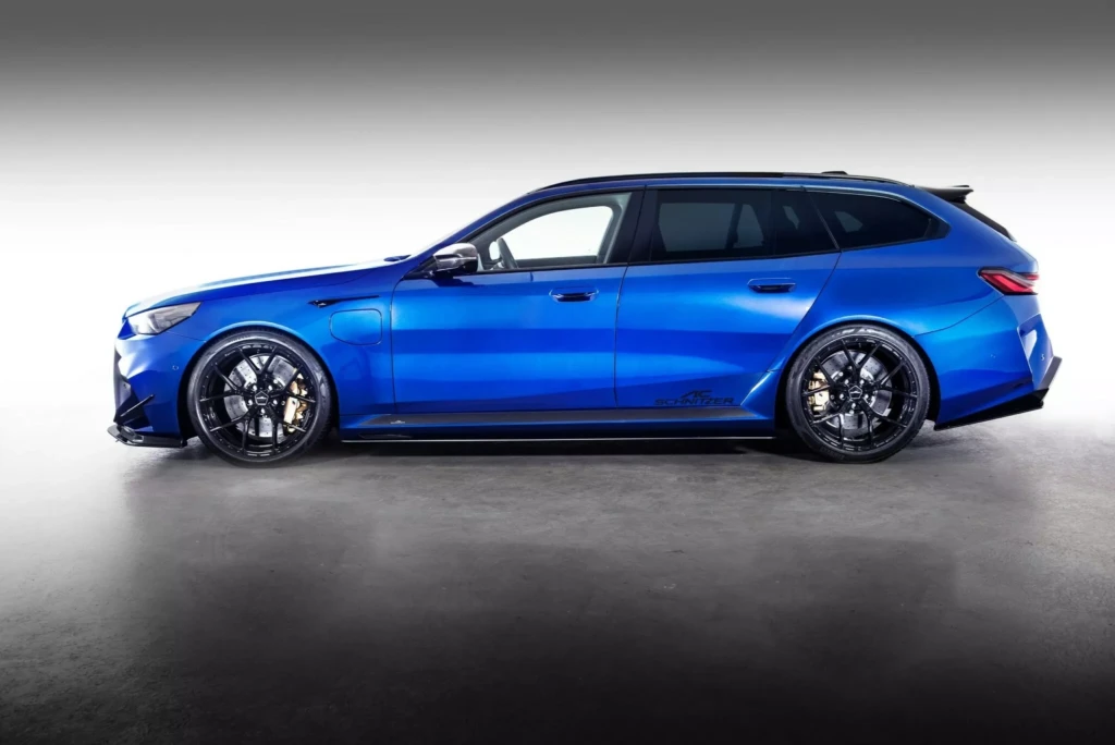 BMW M5 AC Schnitzer 2025 универсал (левая часть кузова)