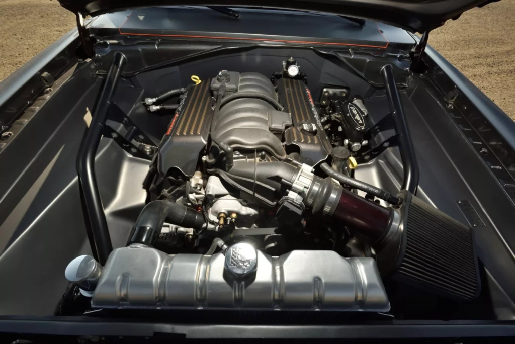 Dodge Dart (подкапотное пространтсво)