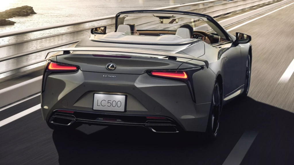 Lexus LC500 кабриолет (задняя часть кузова)
