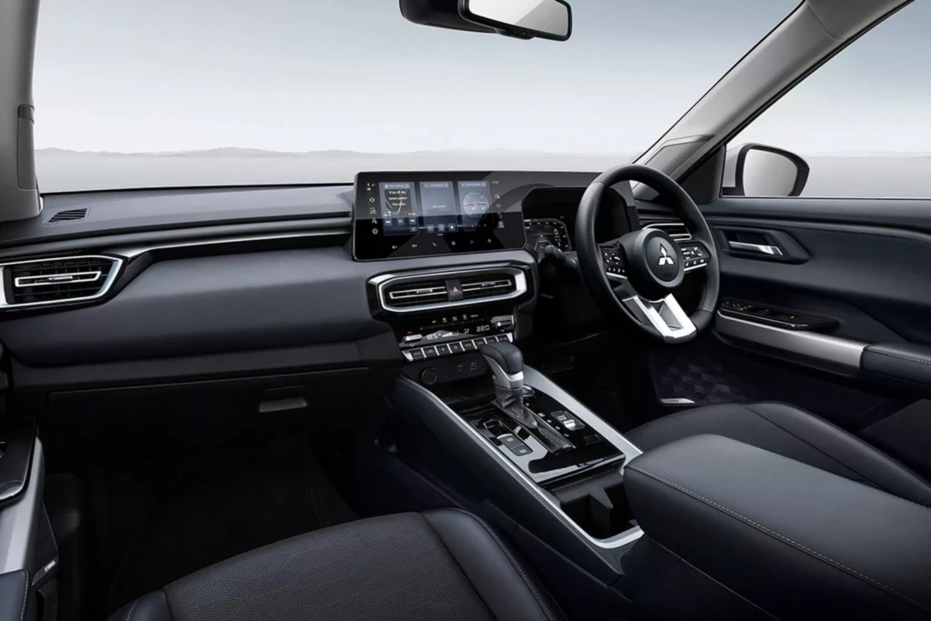 Mitsubishi Destinator (салон)