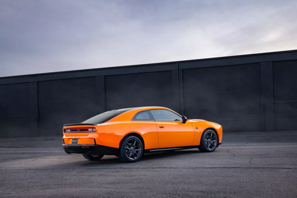 Dodge Charger Scat Pack (задняя часть кузова)