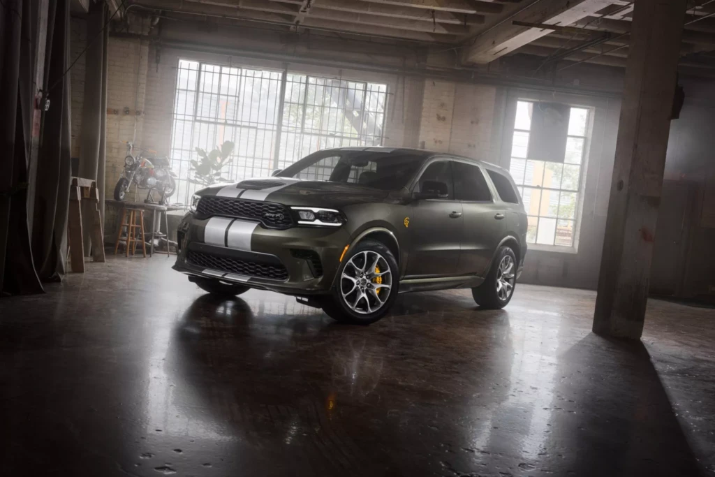 Dodge Durango SRT Hellcat (передня частина кузову)