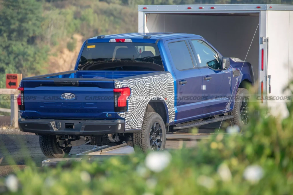Ford F-150 Lightning Off-Road (задня частина кузову)