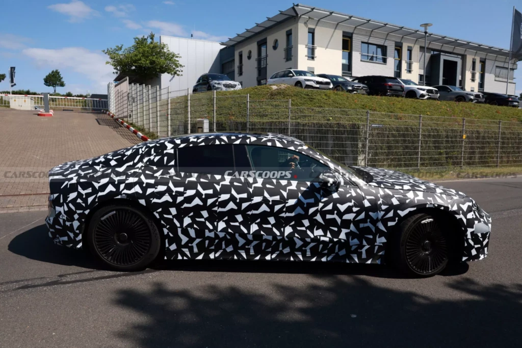 Mercedes-AMG GT 4-Door (права частина кузову)