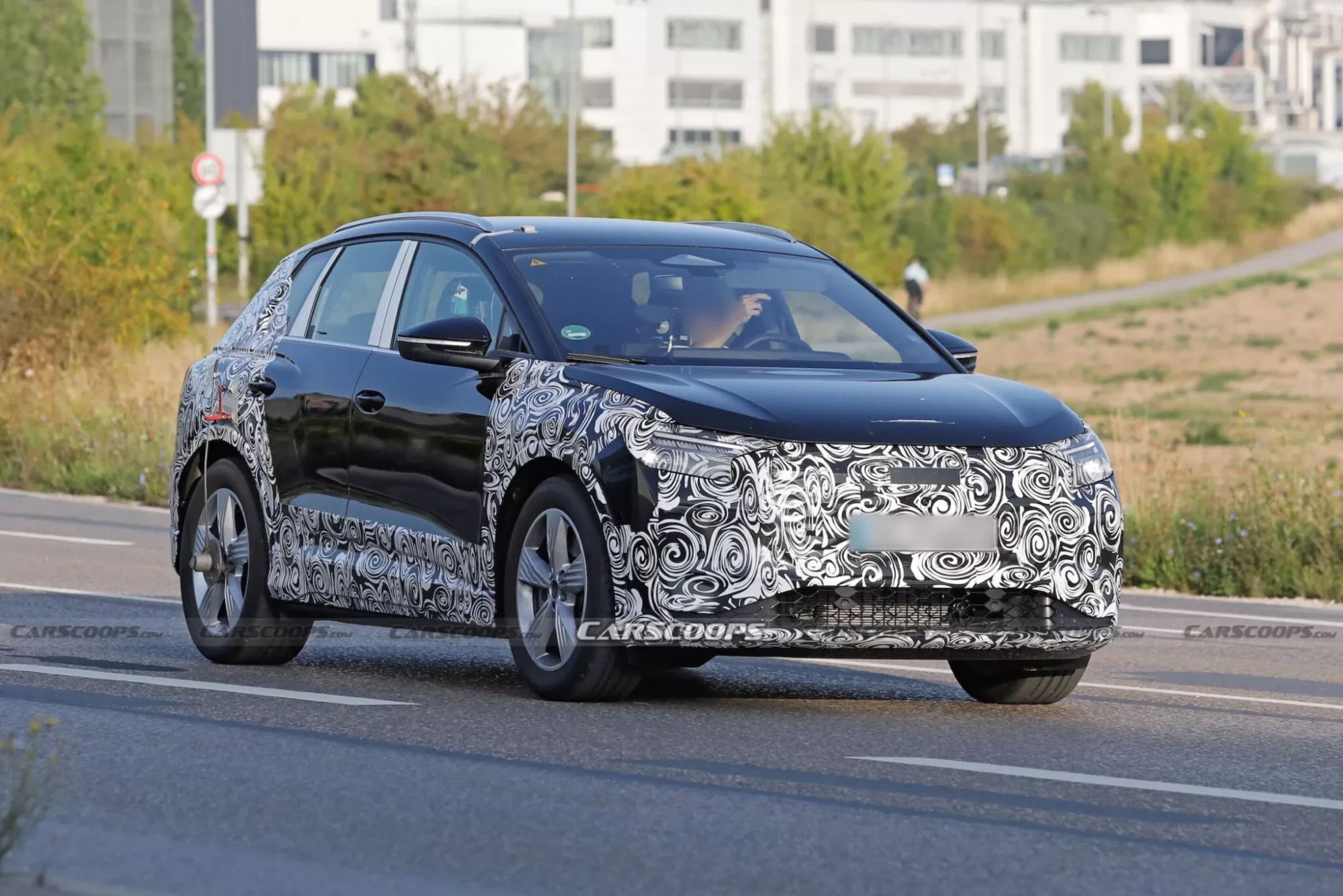 Audi Q4 e-tron 2025