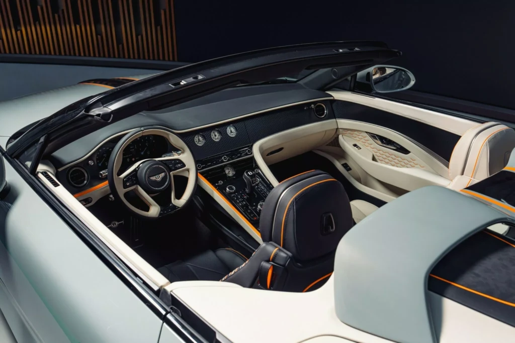 Bentley Batur Convertible (салон)