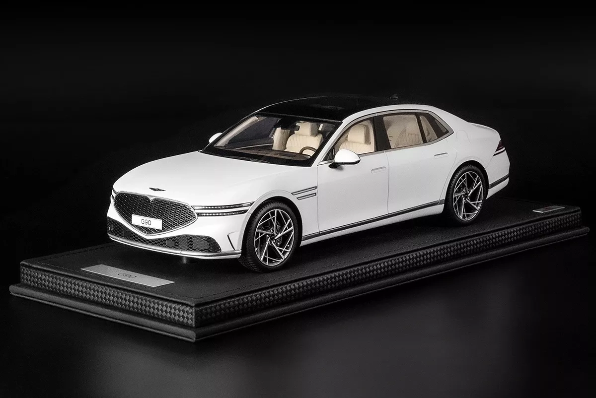 Genesis G90 масштабная модель