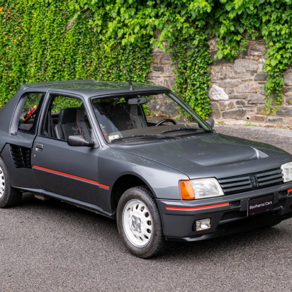 Peugeot 205 Turbo 16 виставили на аукціон хот-хетч за $350 000