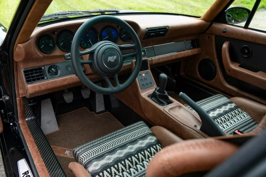 Ruf Rodeo (салон)