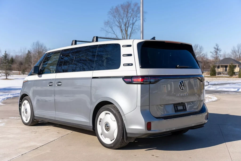 Volkswagen ID. Buzz (задняя часть кузова)