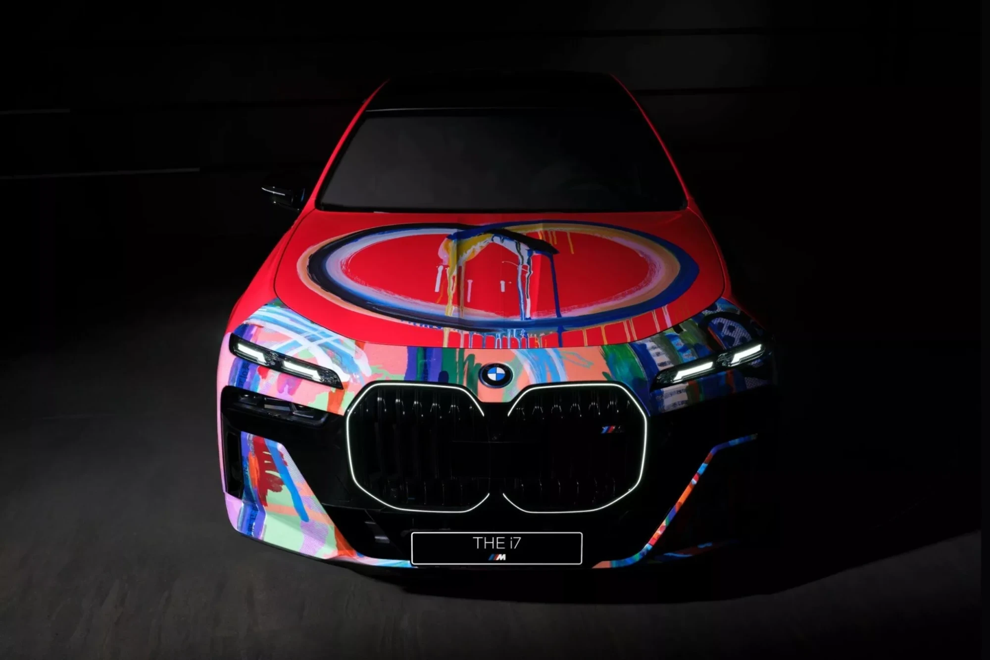 BMW i7 арт-кар