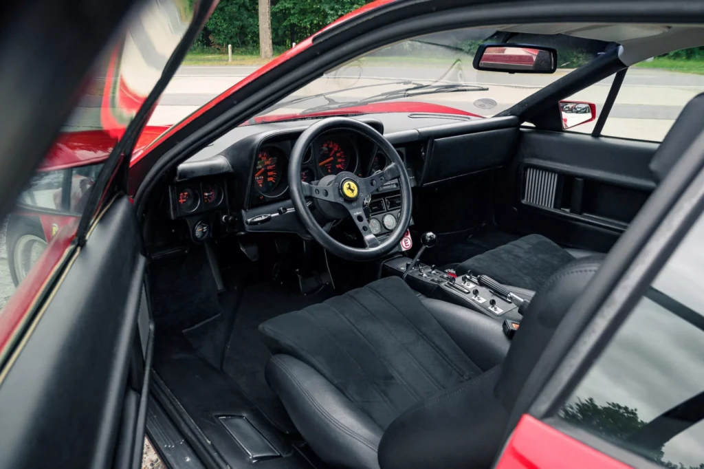 Ferrari 512 BB салон