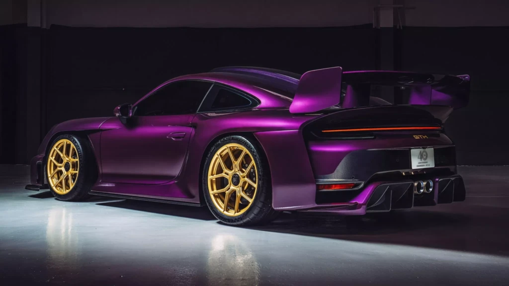 RML GT Hypercar задняя часть кузова