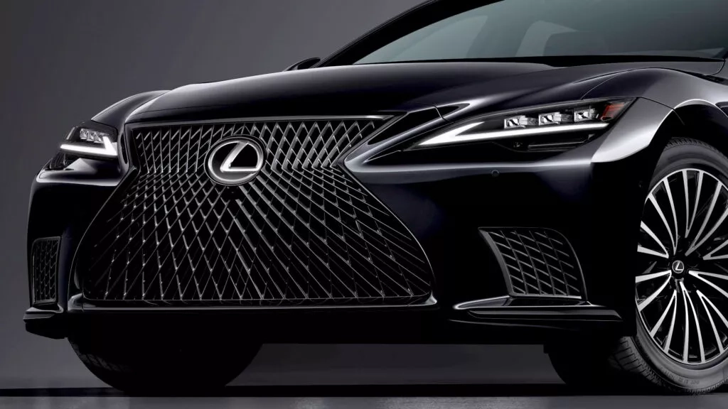 2026_LEXUS_LS_HERITAGE_EDITION_001-copy-1024x576