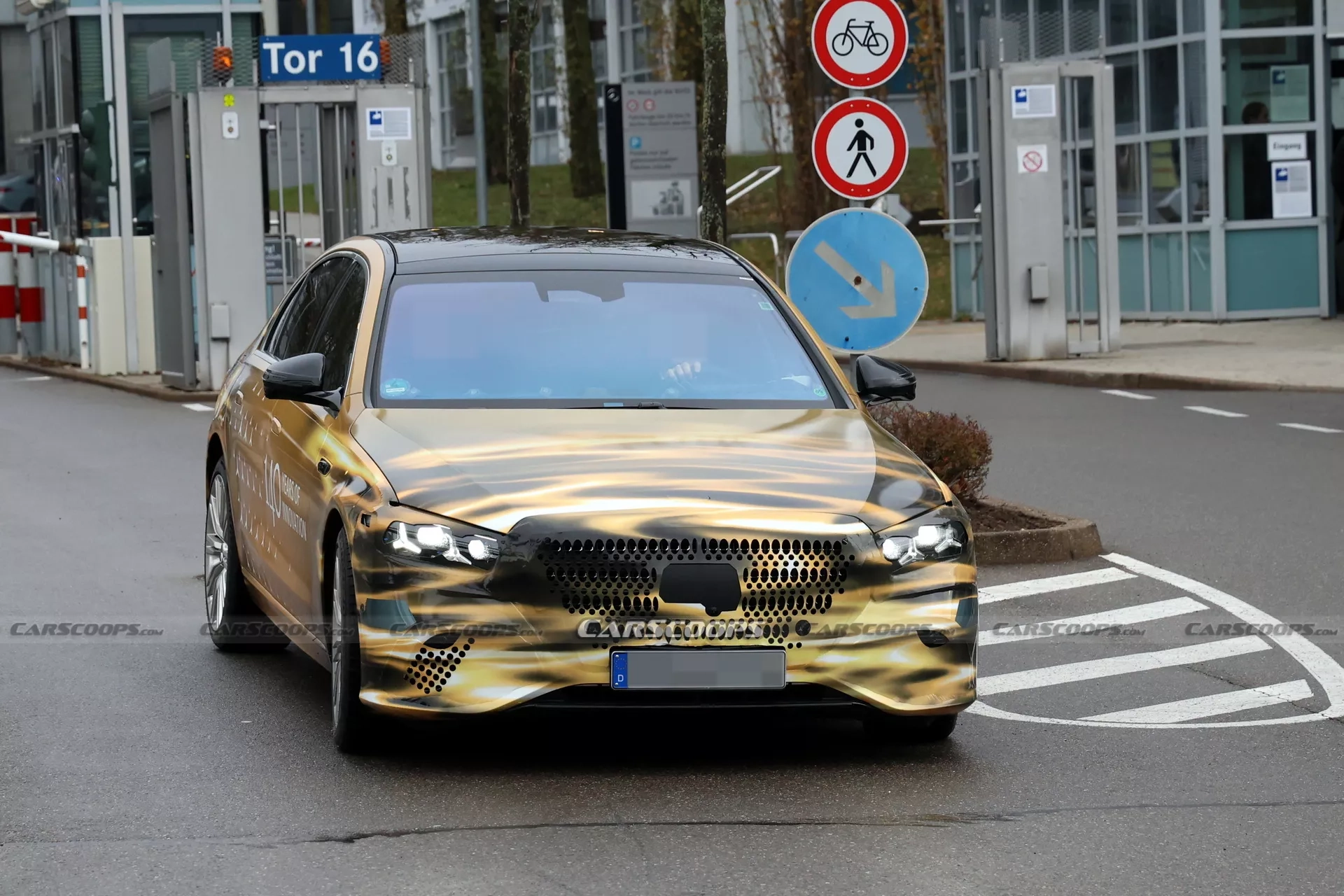 Mercedes роботаксі S-Class