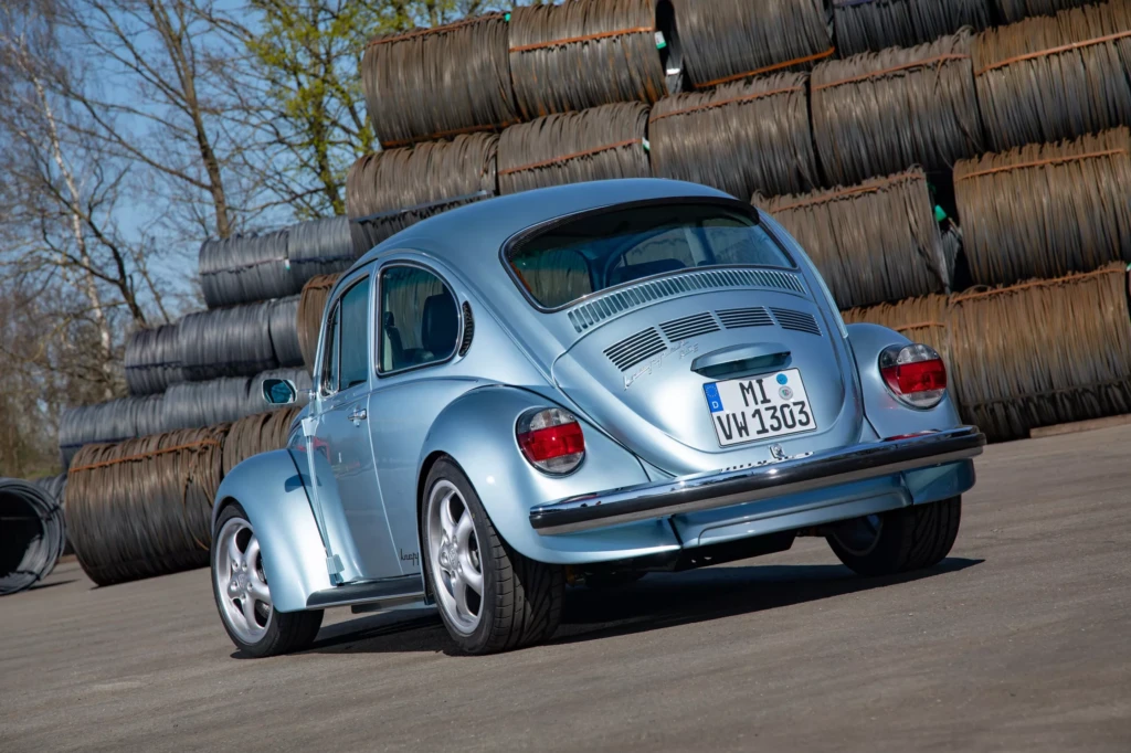 Класичний VW Beetle перетворили на 647-сильний електрокар – Blog