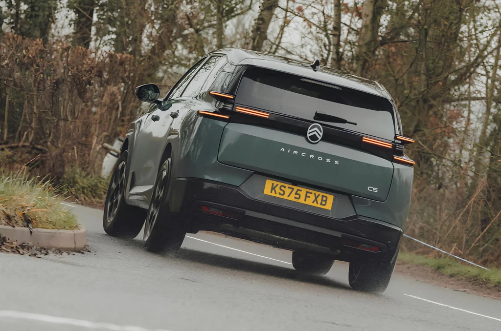 огляд Citroën C5 Aircross