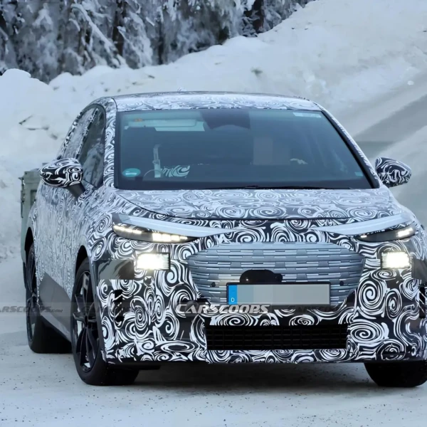 Новий компактний електрокар Audi A2 e-tron засвітив салон до прем’єри