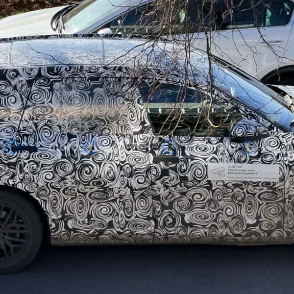 Audi вивів на тести новий кросовер Q9: суперник BMW X7 і Mercedes-Benz GLS