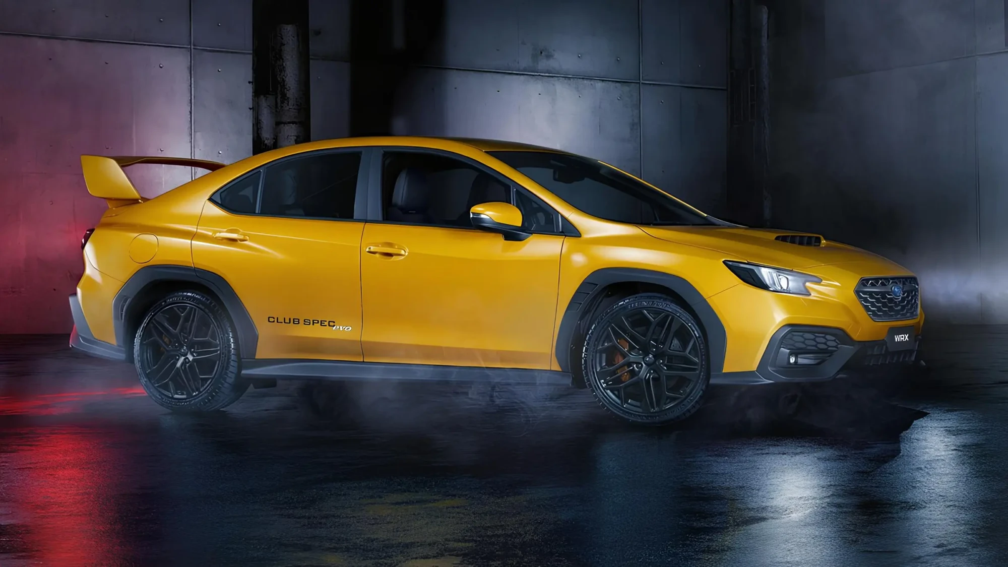Subaru WRX AWD Club Spec Evo: жовтий спортивний седан на студійному промозображенні