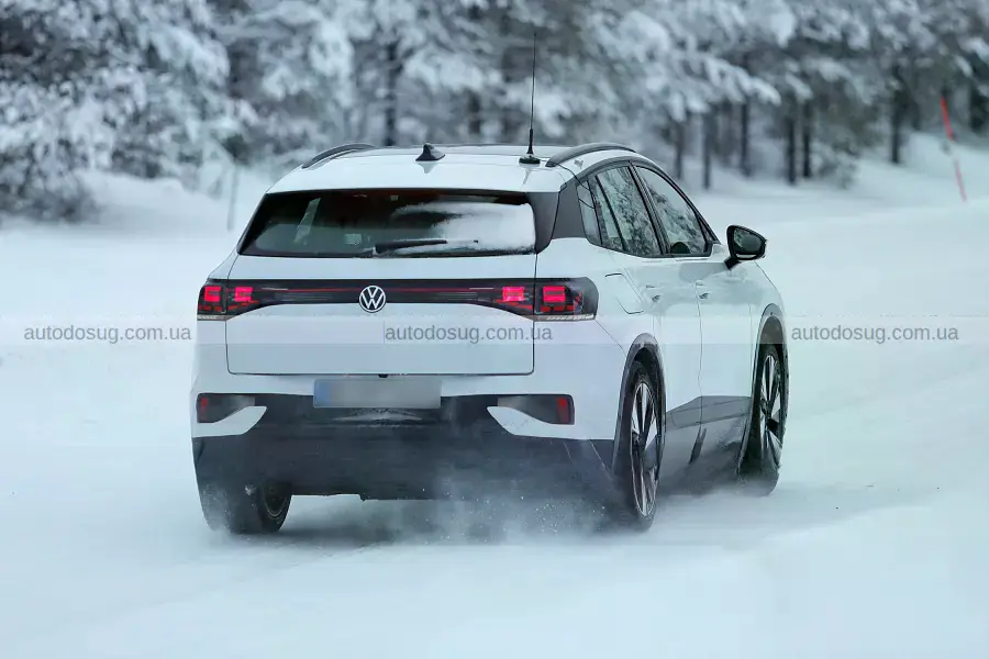 Электрический Tiguan: задняя часть кроссовера Volkswagen во время зимних тестов