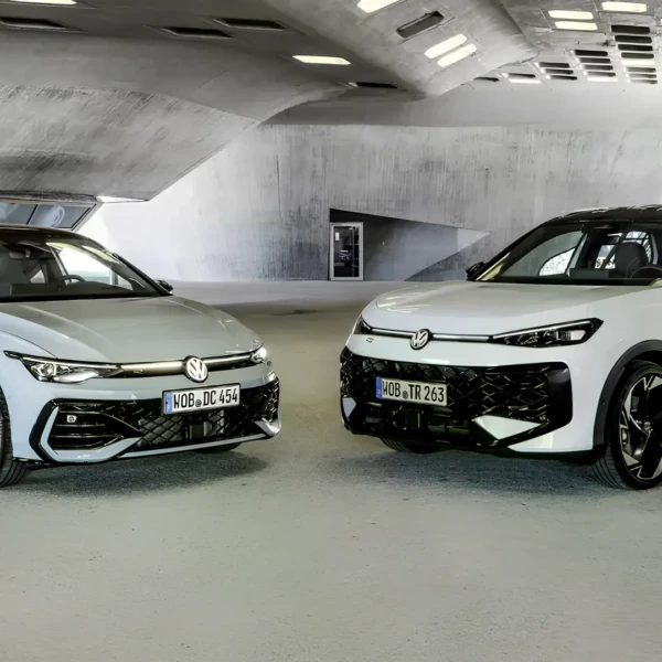 Гибриды без розетки: новые Volkswagen Golf и T-Roc получат технологии в стиле Prius