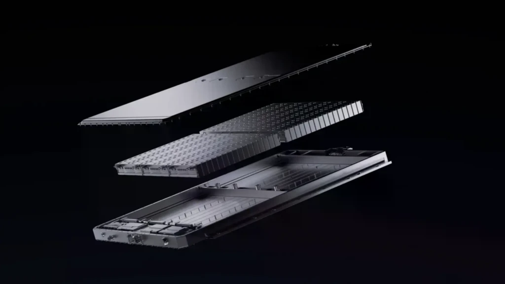 Акумуляторна батарея CATL для електромобілів у розібраному вигляді на темному фоні