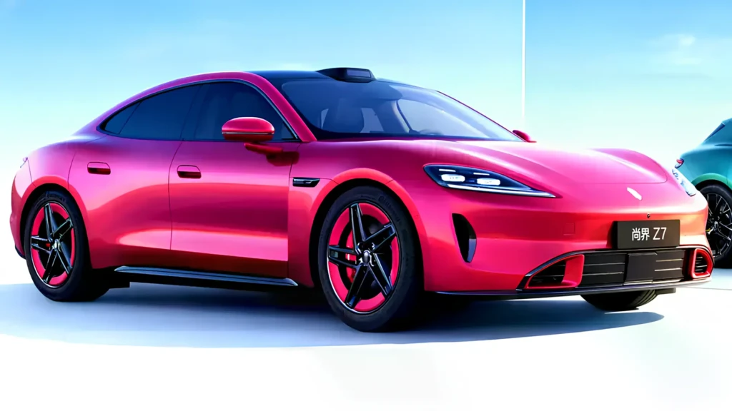 Електрокар SAIC Z7 у яскраво-рожевому кольорі