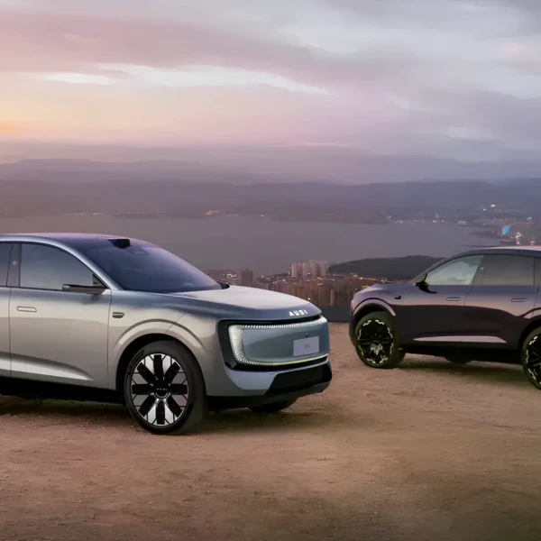 Розкрито новий кросовер Audi E7X із 671 к.с. і запасом ходу до 750 км