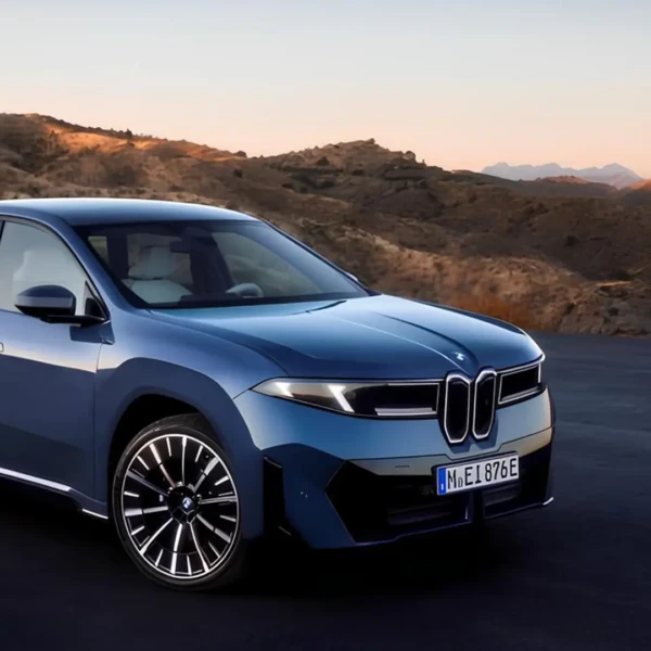 Pirelli створила спеціальні шини P Zero для нового BMW iX3