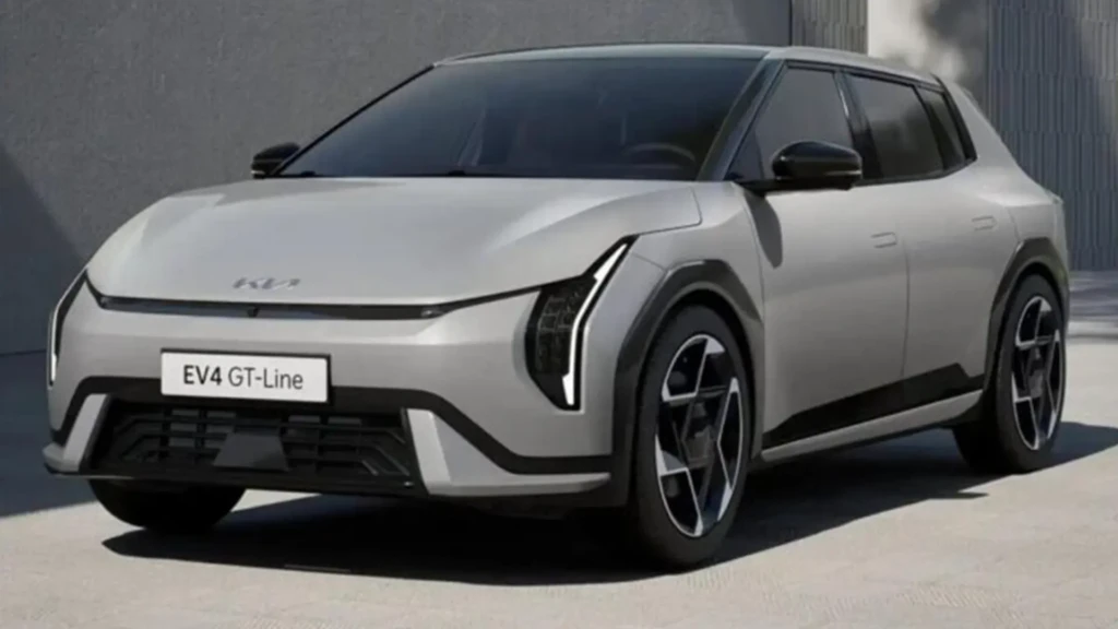 Kia EV4 отримала повнопривідну версію AWD і спортивну GT