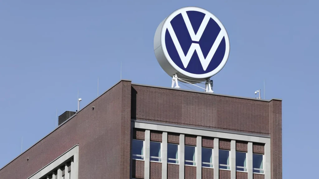 Volkswagen сократит десятки тысяч рабочих мест к 2030 году