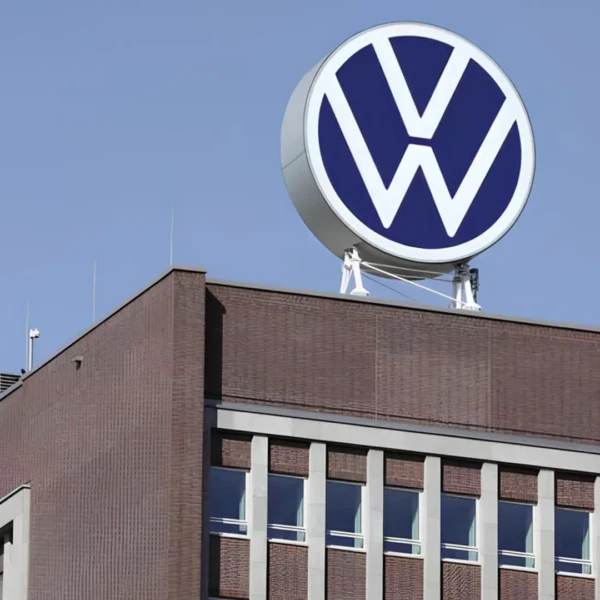 Volkswagen скоротить десятки тисяч робочих місць до 2030 року