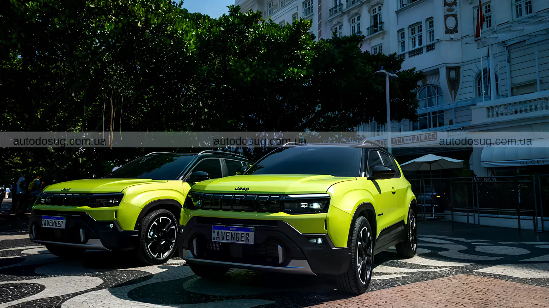 Два кросовери Jeep Avenger яскраво-зеленого кольору на міській площі