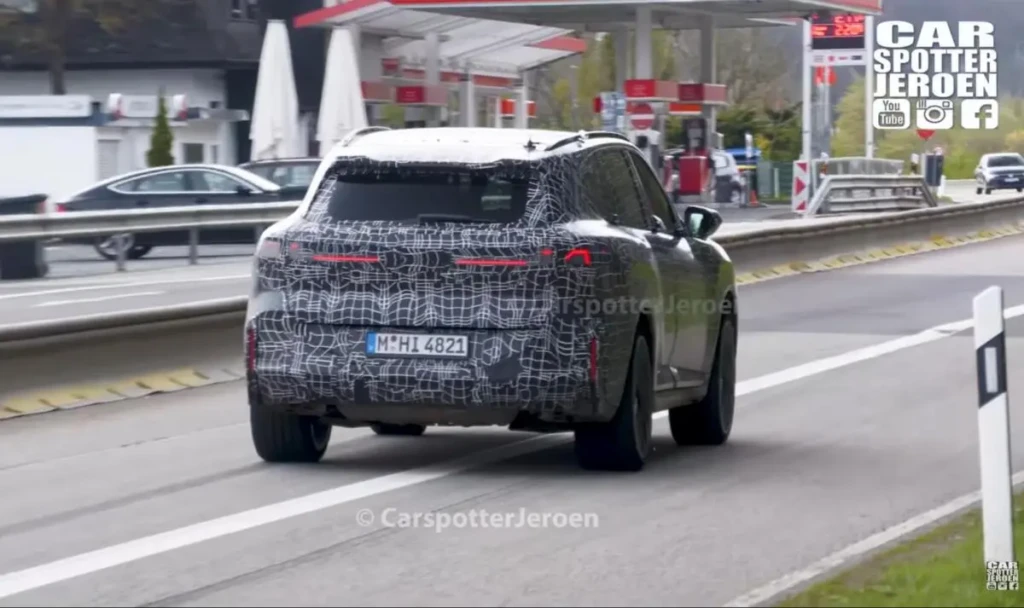 Новый BMW X5 в камуфляже проходит дорожные испытания на треке