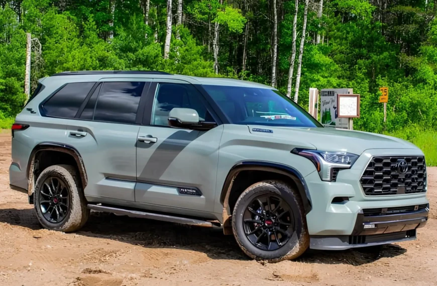 Названо головні проблеми позашляховика Toyota Sequoia