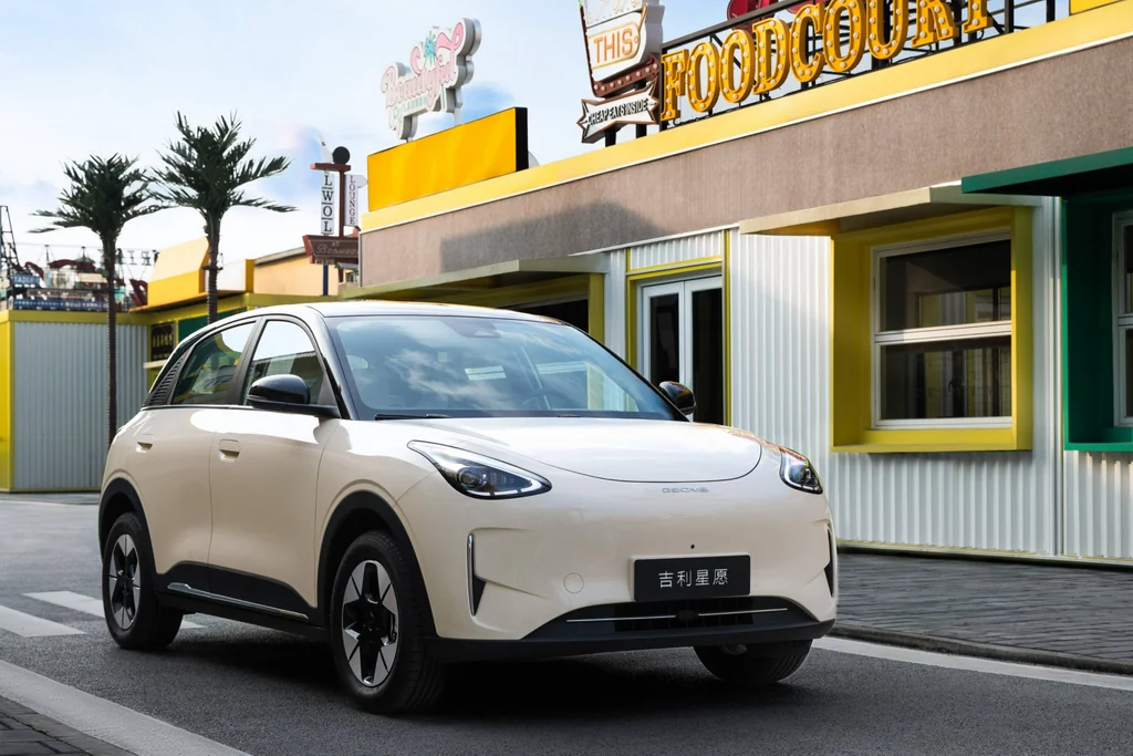 Geely E2 – компактный пятидверный хэтчбек